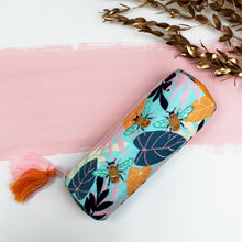 Load image into Gallery viewer, Luxury Bee Barrel Pouch
