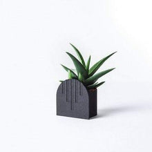 Load image into Gallery viewer, Ribon Down Planter - Black