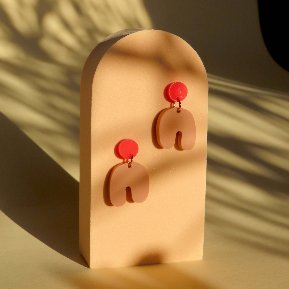 Earrings - Squishy Arch Red & Beige