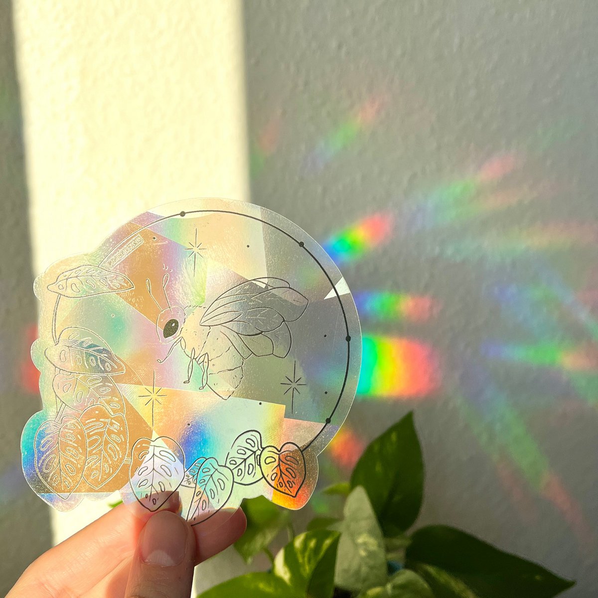 Rainbow Maker - Bee with Monstera