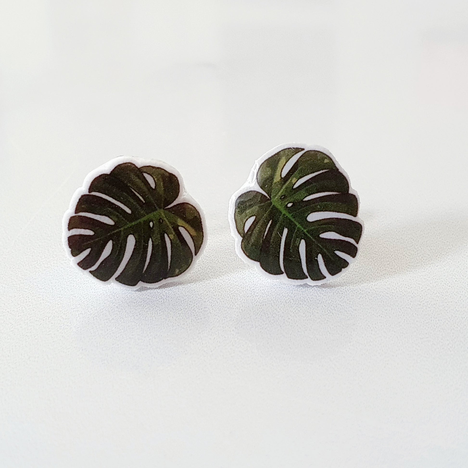 monstera studs