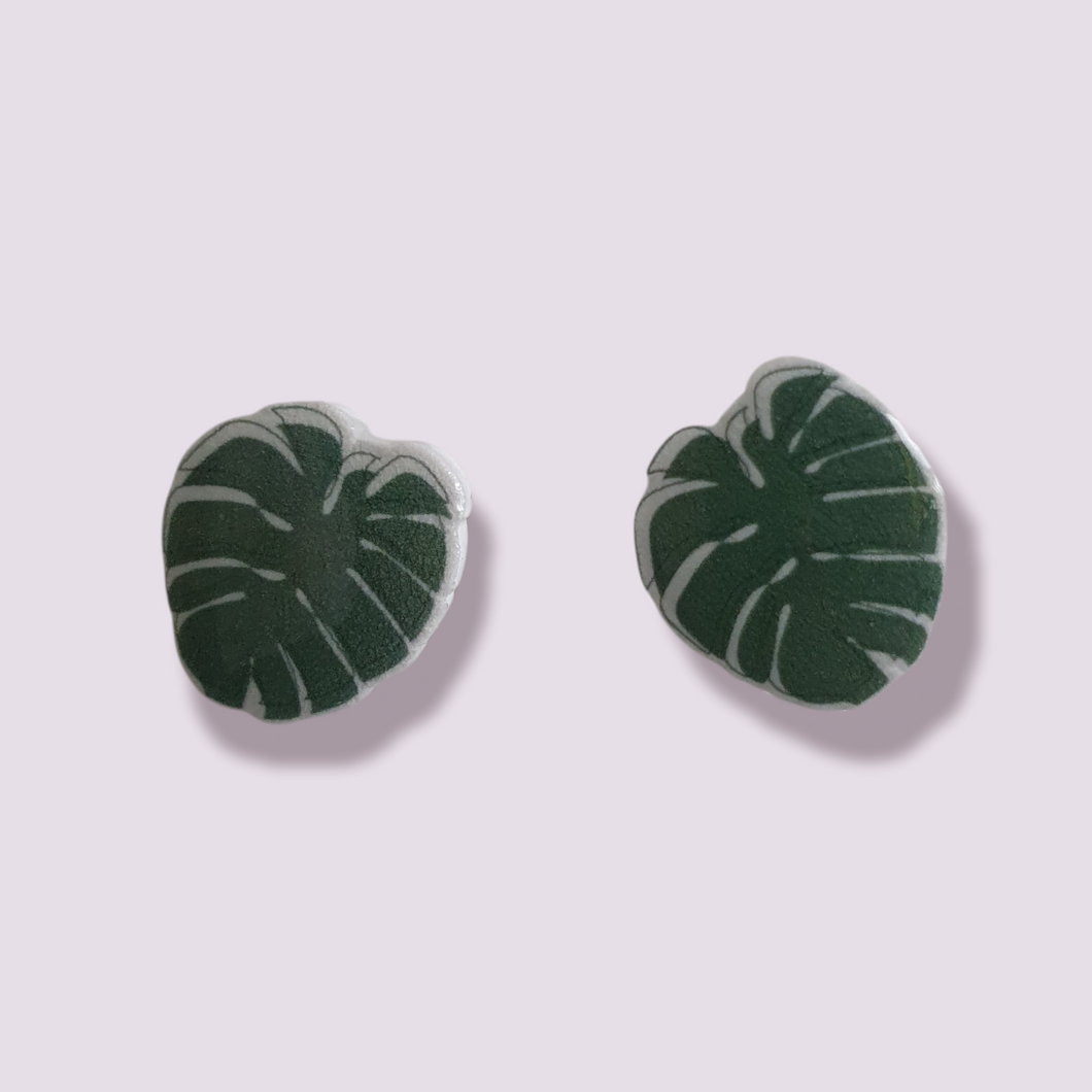 Monstera Studs Green