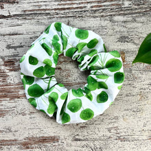 Load image into Gallery viewer, Scrunchie - Pilea
