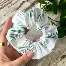 Load image into Gallery viewer, Scrunchie - Areca
